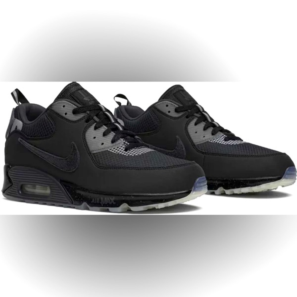 Undefeated x Air Max 90